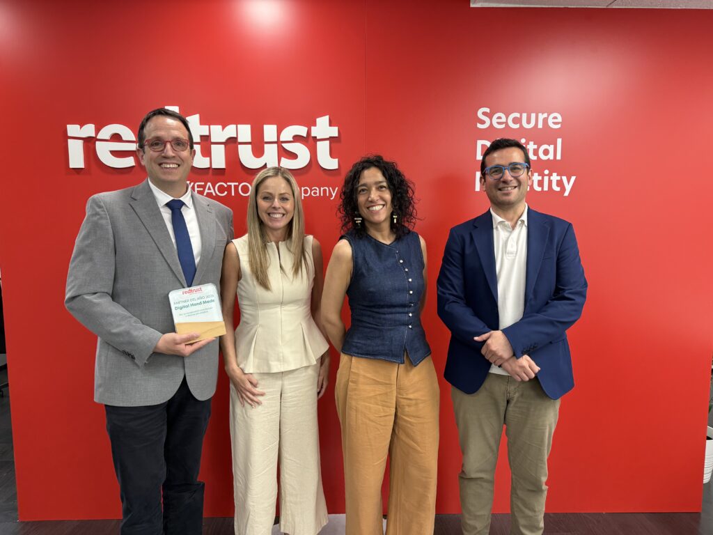 Sergio y Gemma juntos en la imagen